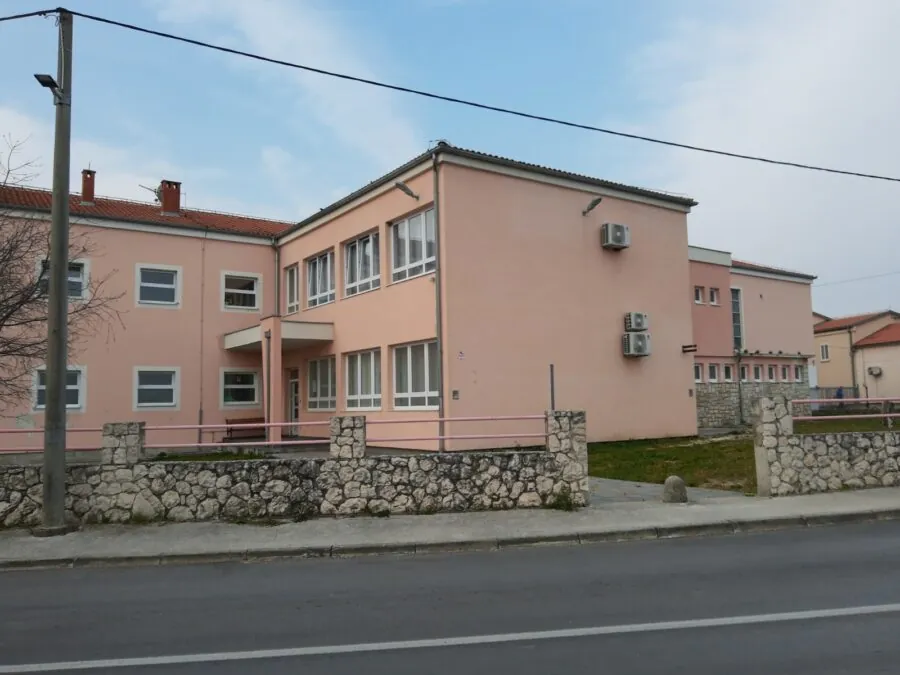 Poličnik - dogradnja škole